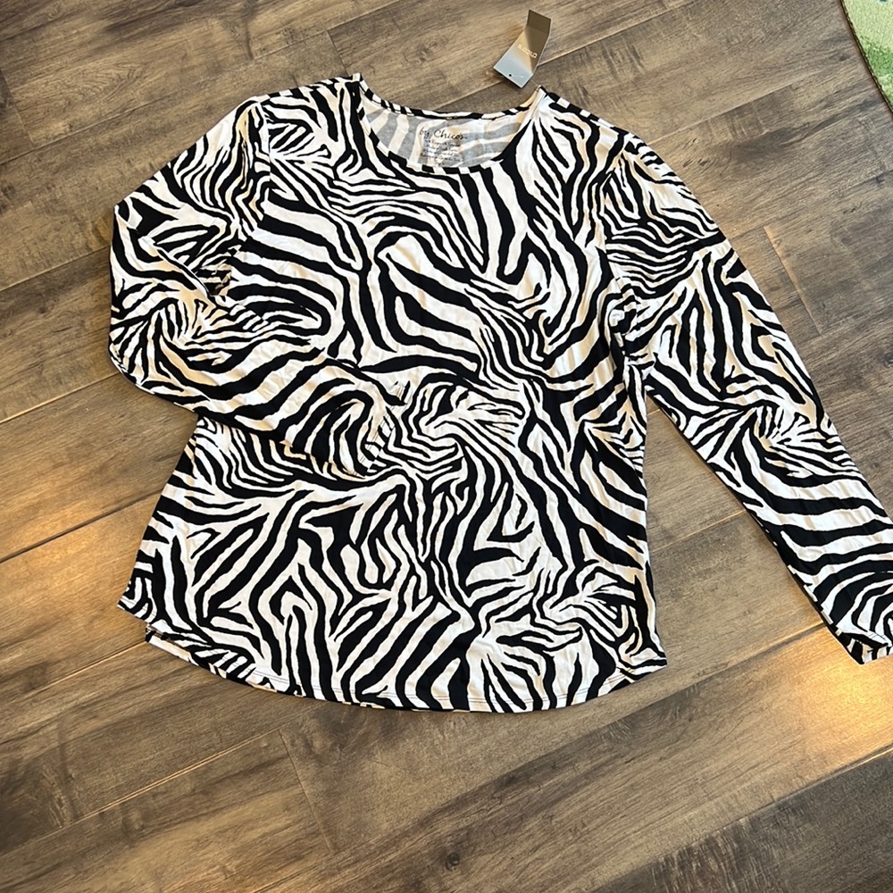 Chicos Karina basic Knit Animal print tee